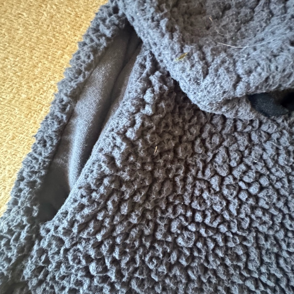 Victoria's Secret PINK Gray Sherpa Pullover - Picture 4 of 4